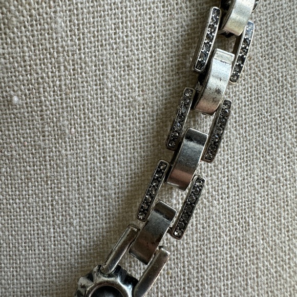 Stella & Dot Elegant Silver Necklace - Picture 5 of 6